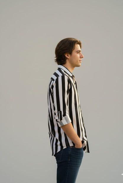 Men’s Black & White Vertical Striped Casual Shirt – Full Sleeves